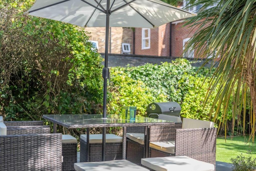The Lymington Sailor'S Cottage Екстер'єр фото