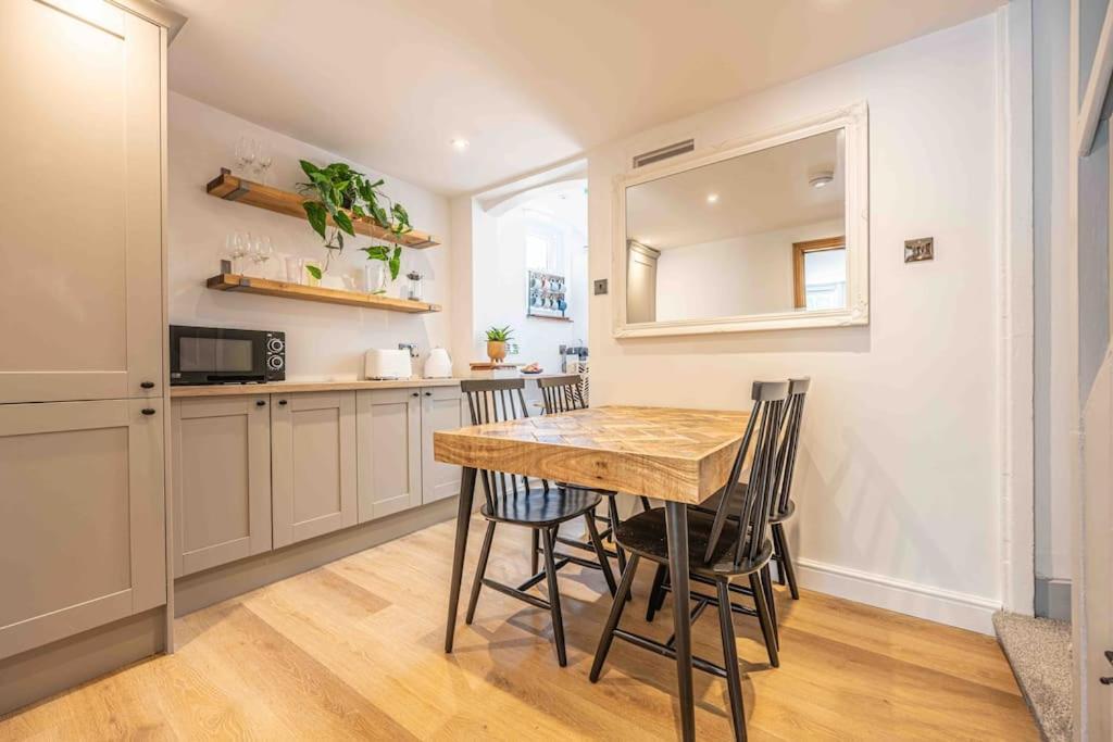 The Lymington Sailor'S Cottage Екстер'єр фото